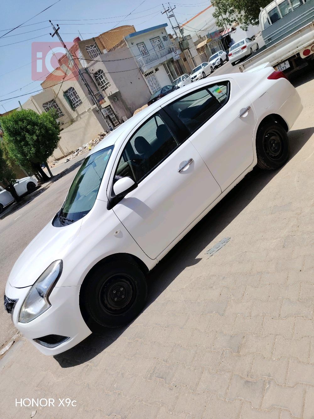 نيسان صني